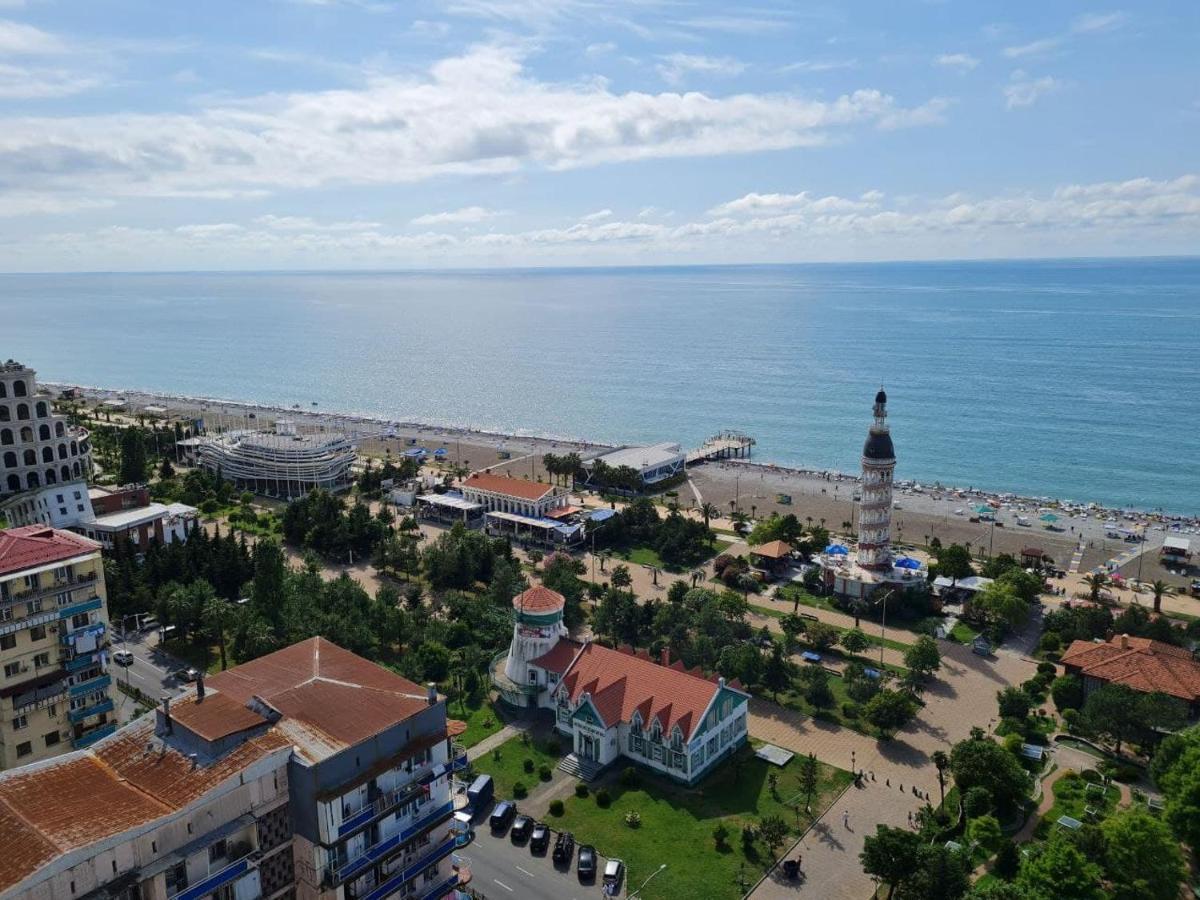 Luxury Aparthotel In Orbi City Sea View Batumi Exterior photo